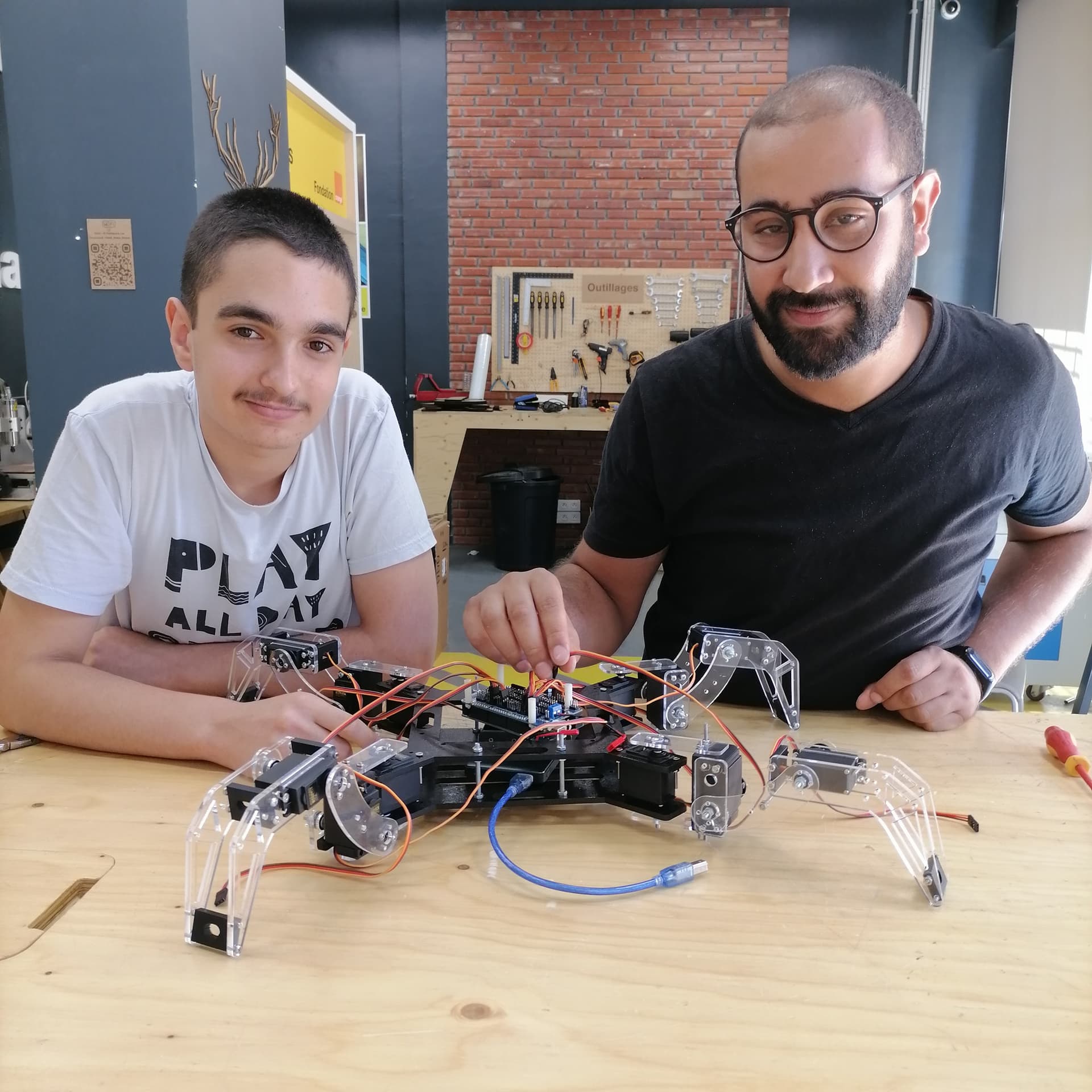 Spider Robot β Dangerous Animal Detection